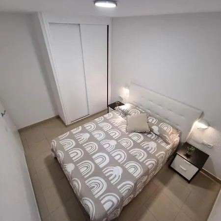 Oroval Residencial Anaga *