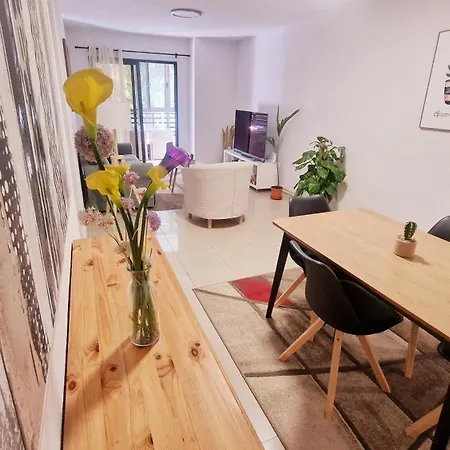 Oroval Residencial Anaga Apartman